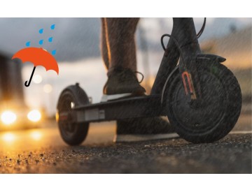 La ce trebuie să aveți grijă când conduceți trotineta electrică pe ploaie?